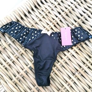 🍀3/$30 Blush Polkadots thong panties